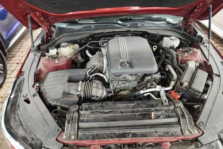 Used Cadillac CT4 2020 28T Elite Edition Engine Bay Right