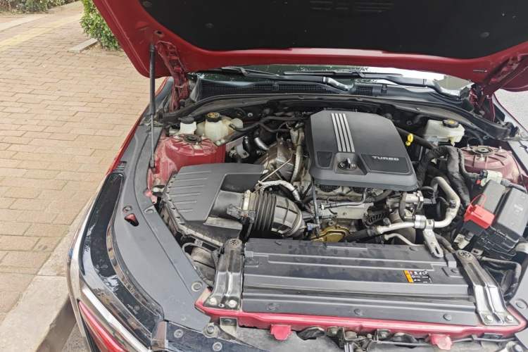 Used Cadillac CT4 2020 28T Elite Edition Engine Bay Right