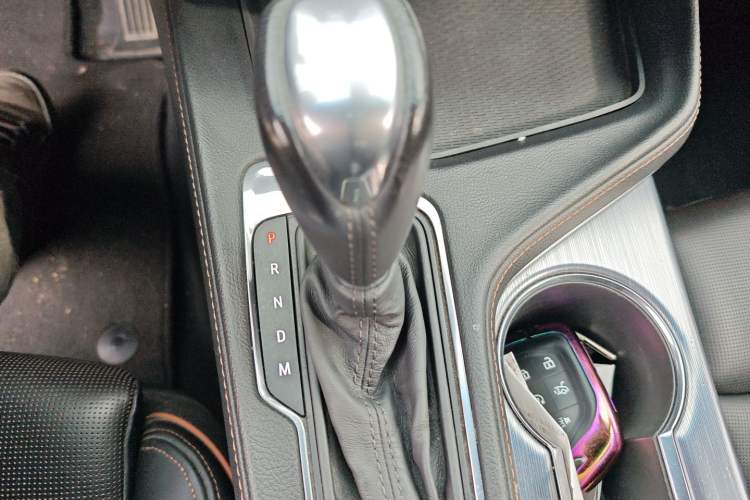 Used Cadillac CT4 2020 28T Elite Edition Gear Lever