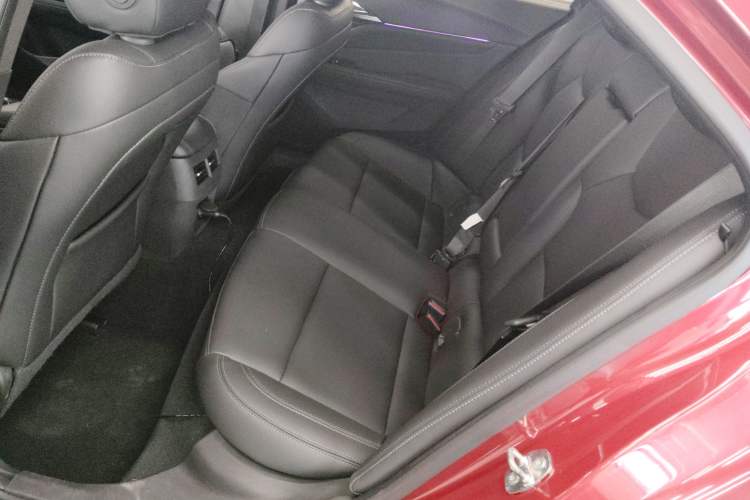 Used Cadillac CT4 2020 28T Fashion Edition Interior 4