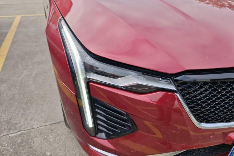 Used Cadillac CT4 2020 28T Elite Edition Right Front Headlight