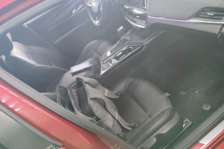 Used Cadillac CT4 2020 28T Fashion Edition Right Front Seat