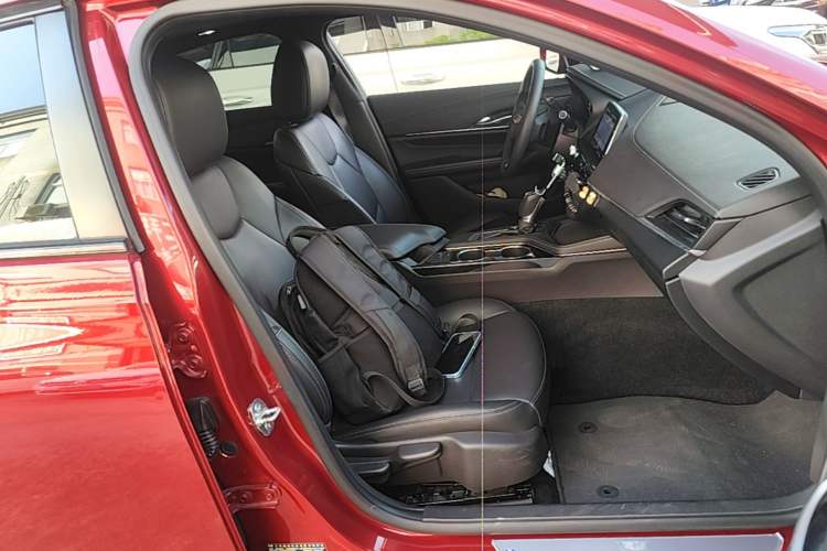 Used Cadillac CT4 2020 28T Fashion Edition Right Front Seat