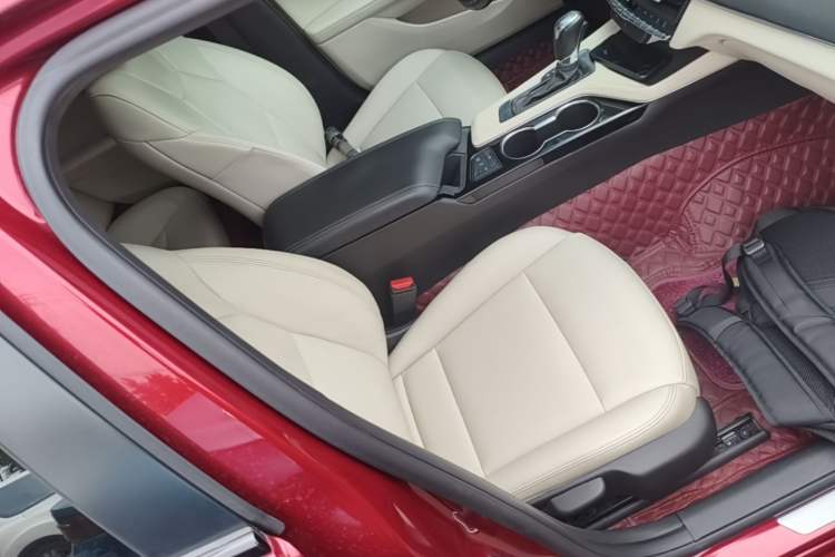 Used Cadillac CT4 2020 28T Fashion Edition Right Front Seat