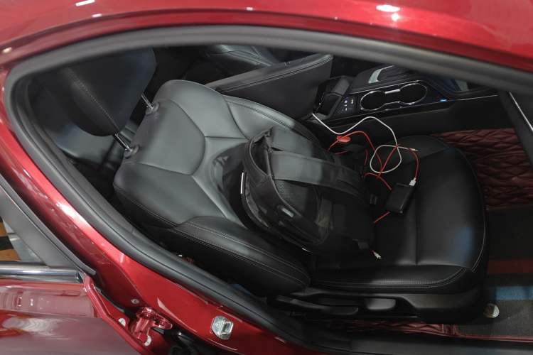 Used Cadillac CT4 2020 28T Fashion Edition Right Front Seat