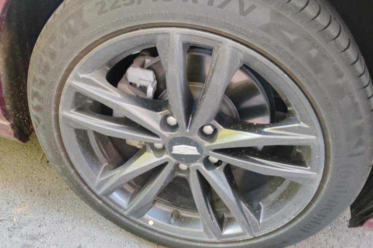 Used Cadillac CT4 2020 28T Fashion Edition Right Front Wheel Hub