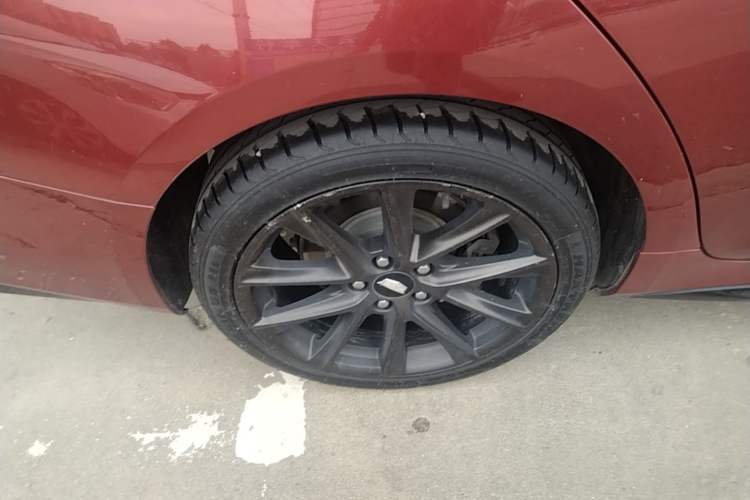Used Cadillac CT4 2020 28T Elite Edition Right Rear Wheel Hub