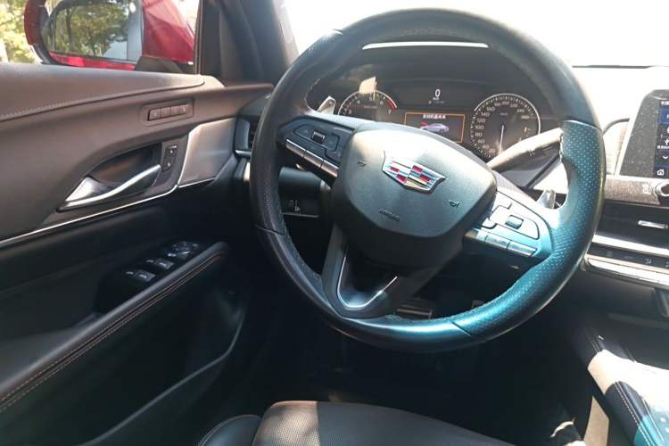 Used Cadillac CT4 2020 28T Elite Edition Steering Wheel