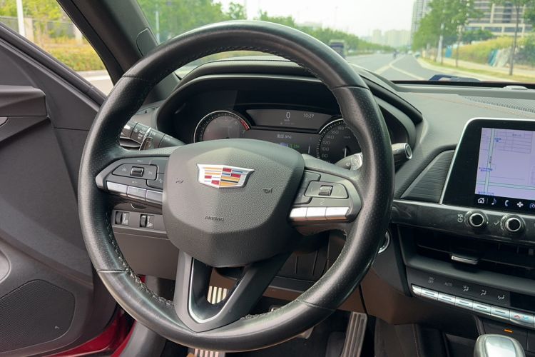 Used Cadillac CT4 2020 28T Elite Edition Steering Wheel
