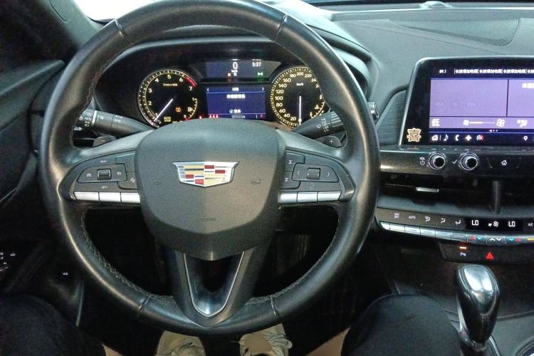 Used Cadillac CT4 2020 28T Fashion Edition Steering Wheel