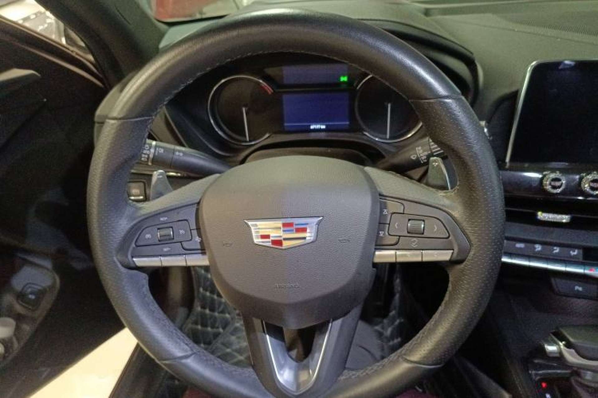 Used Cadillac CT4 2020 28T Elite Edition Steering Wheel