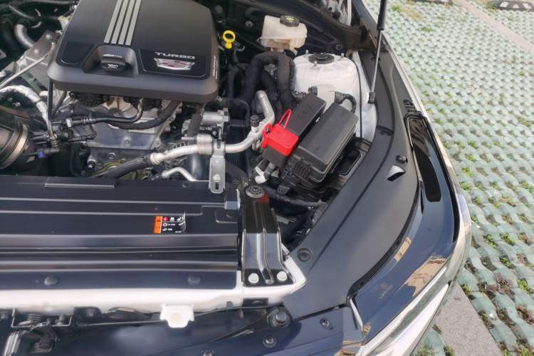 Used Cadillac CT4 2020 28T Elite Edition Engine Bay Left