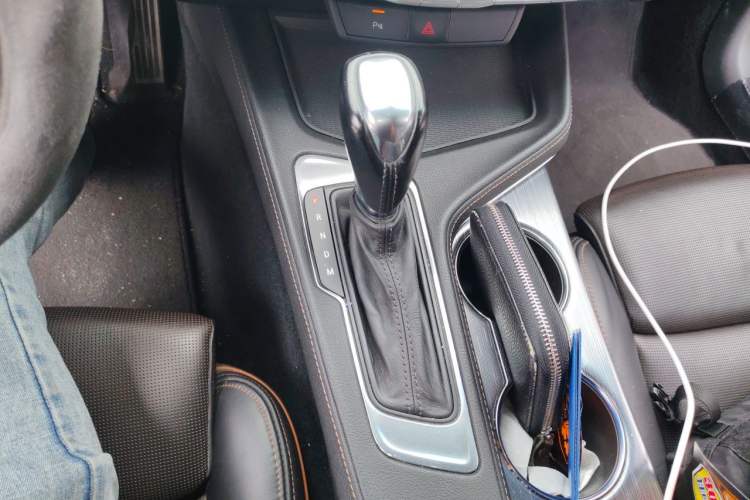 Used Cadillac CT4 2020 28T Elite Edition Gear Lever