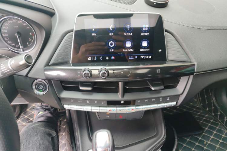 Used Cadillac CT4 2020 28T Elite Edition Audio And AC Panel