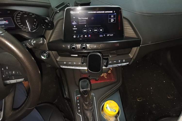 Used Cadillac CT4 2020 28T Elite Edition Audio And AC Panel