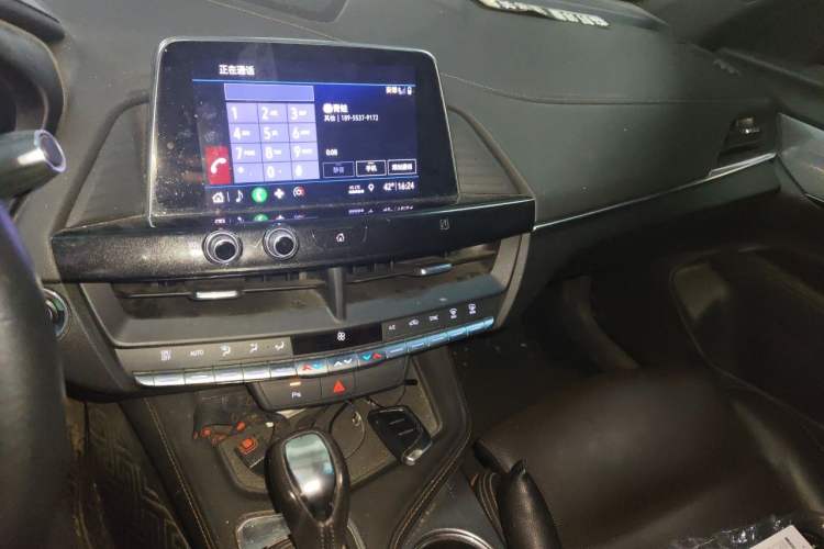 Used Cadillac CT4 2020 28T Elite Edition Audio And AC Panel