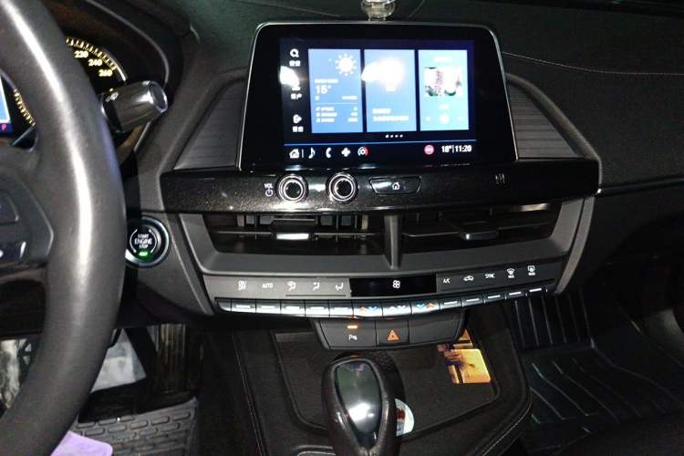Used Cadillac CT4 2020 28T Fashion Edition Audio And AC Panel