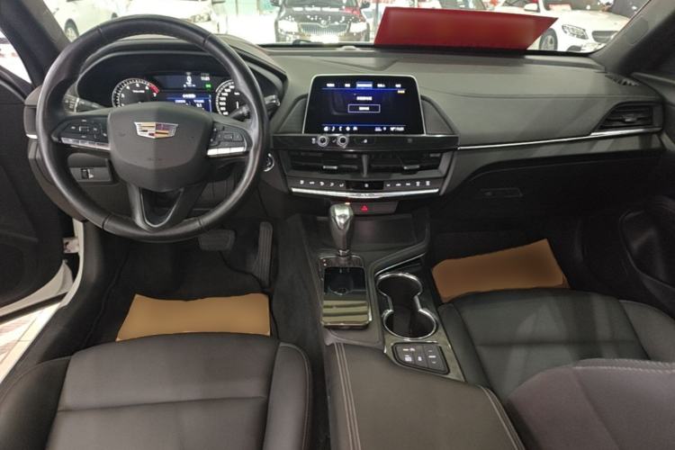 Used Cadillac CT4 2020 28T Fashion Edition Center Console