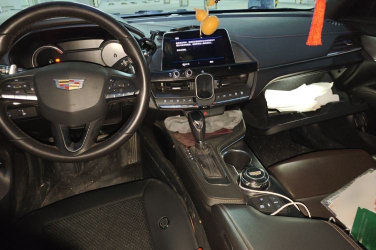Used Cadillac CT4 2020 28T Elite Edition Center Console