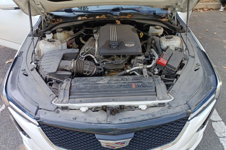 Used Cadillac CT4 2020 28T Elite Edition Engine Bay