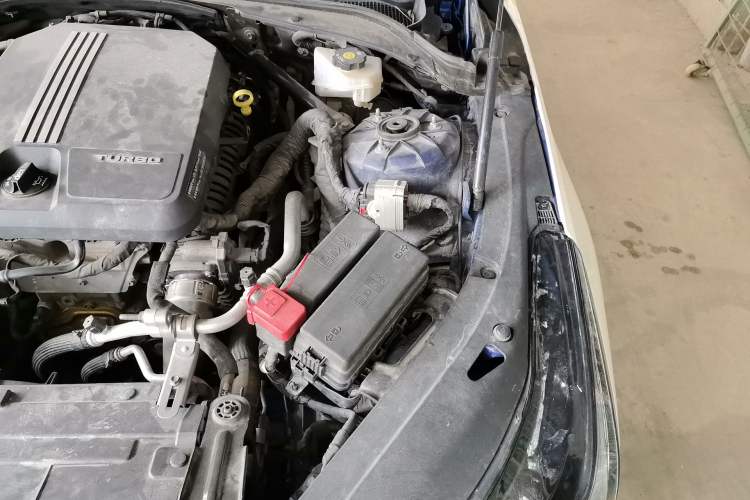 Used Cadillac CT4 2020 28T Elite Edition Engine Bay Left