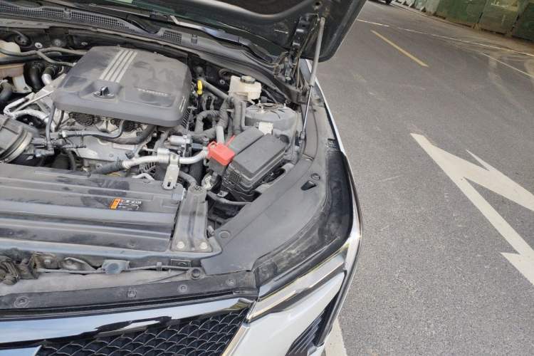 Used Cadillac CT4 2020 28T Elite Edition Engine Bay Left