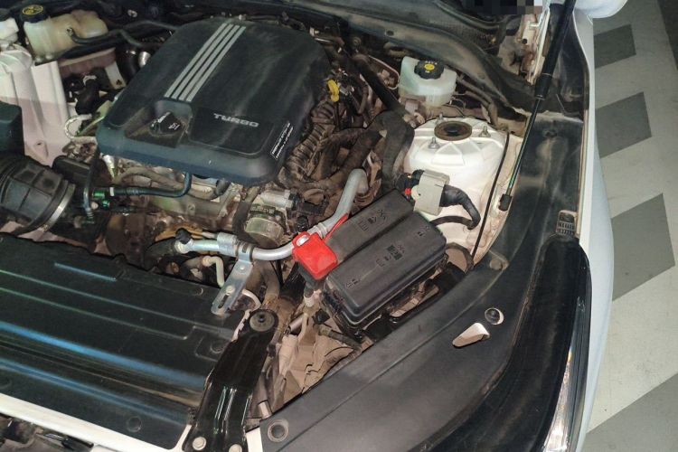 Used Cadillac CT4 2020 28T Elite Edition Engine Bay Left