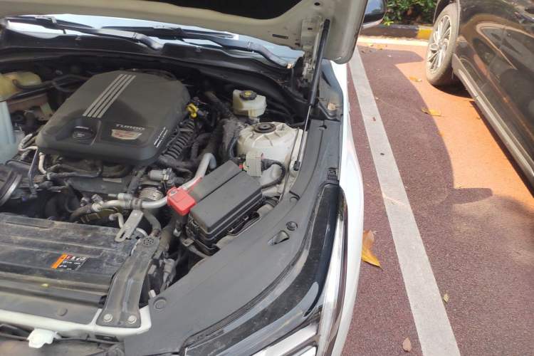 Used Cadillac CT4 2020 28T Elite Edition Engine Bay Left
