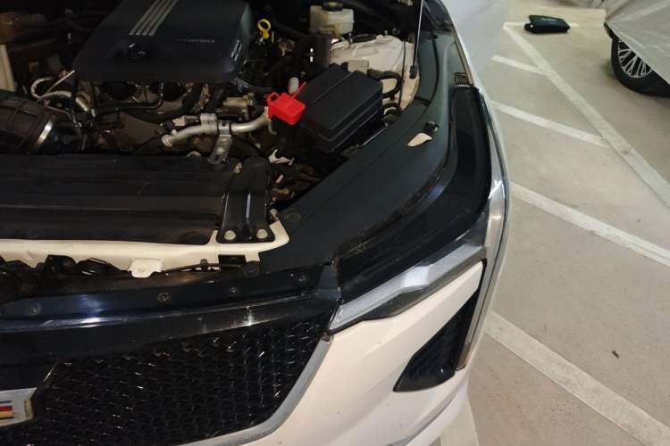 Used Cadillac CT4 2020 28T Elite Edition Engine Bay Left