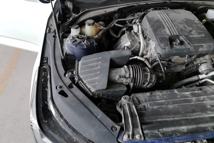 Used Cadillac CT4 2020 28T Elite Edition Engine Bay Right