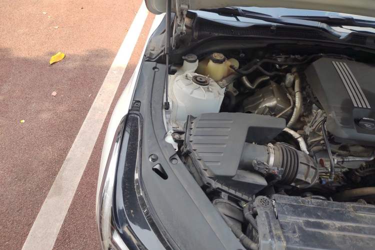 Used Cadillac CT4 2020 28T Elite Edition Engine Bay Right