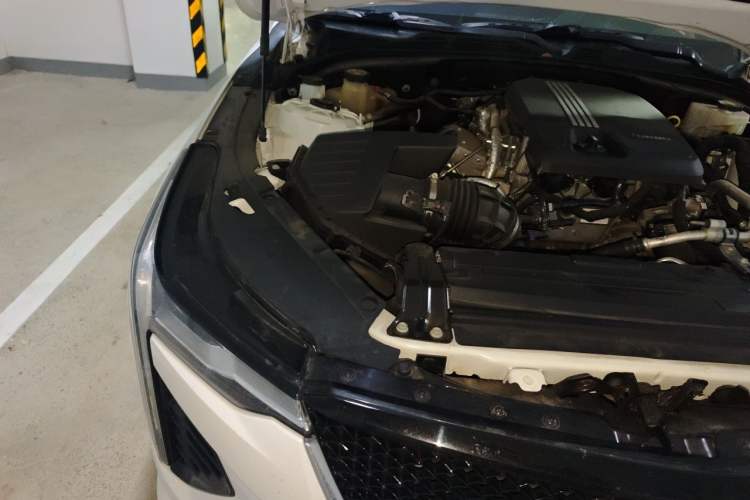 Used Cadillac CT4 2020 28T Elite Edition Engine Bay Right