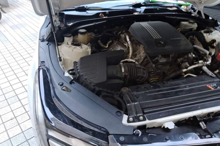 Used Cadillac CT4 2020 28T Fashion Edition Engine Bay Right