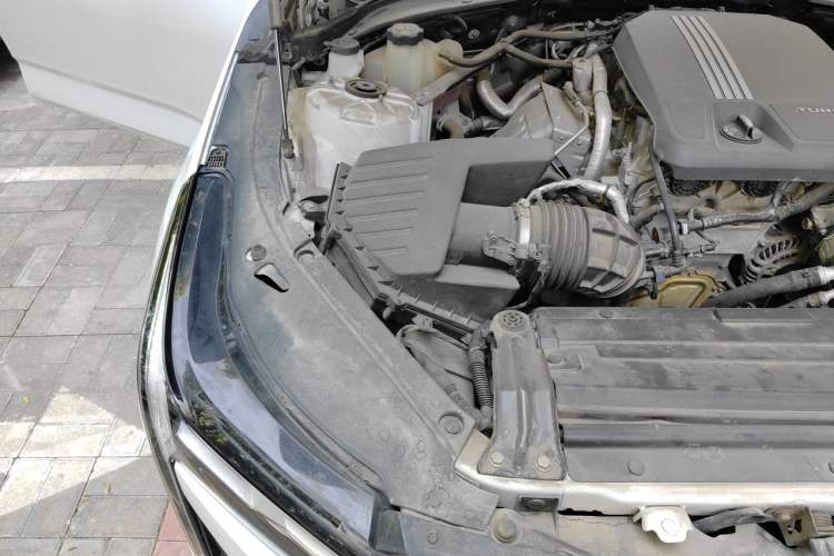 Used Cadillac CT4 2020 28T Fashion Edition Engine Bay Right
