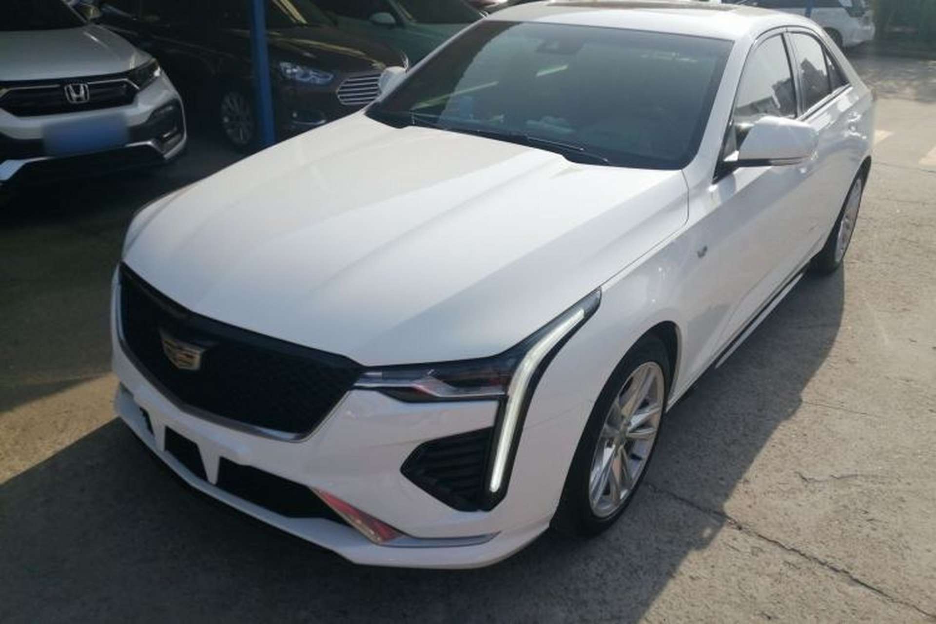 Used Cadillac CT4 2020 28T Fashion Edition Front Left 45 Deg