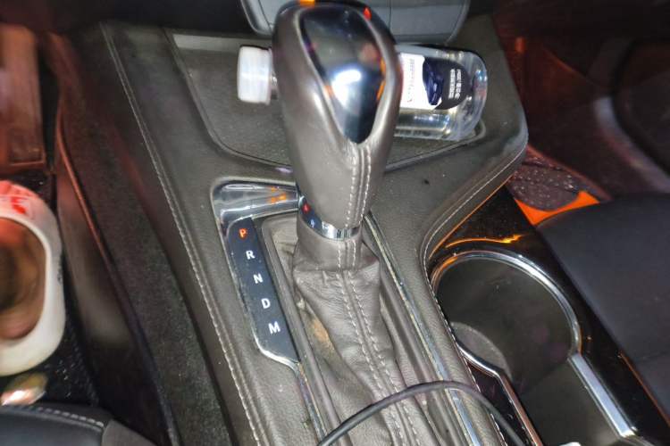 Used Cadillac CT4 2020 28T Fashion Edition Gear Lever