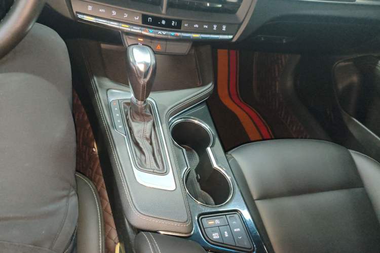 Used Cadillac CT4 2020 28T Fashion Edition Gear Lever
