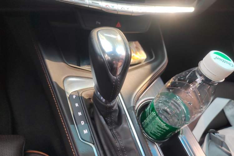 Used Cadillac CT4 2020 28T Elite Edition Gear Lever