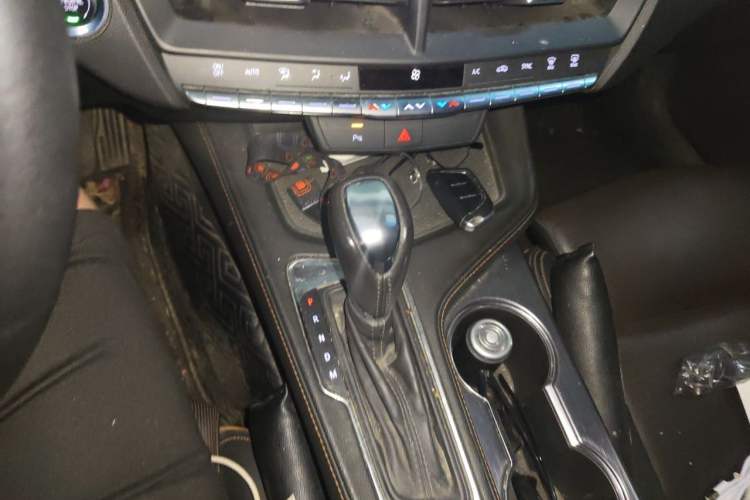 Used Cadillac CT4 2020 28T Elite Edition Gear Lever