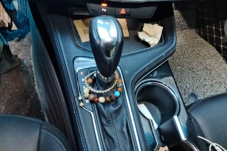 Used Cadillac CT4 2020 28T Fashion Edition Gear Lever