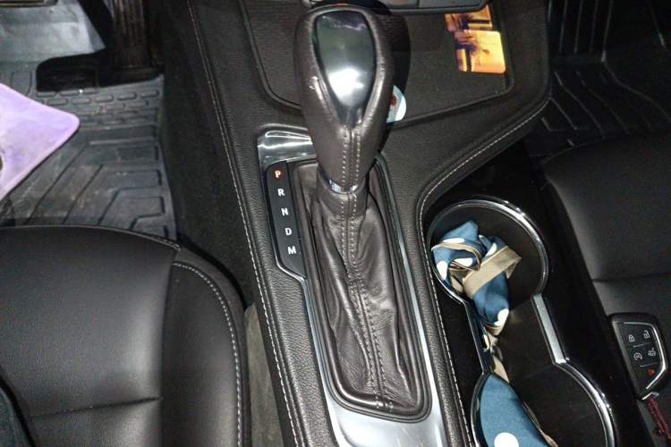 Used Cadillac CT4 2020 28T Fashion Edition Gear Lever