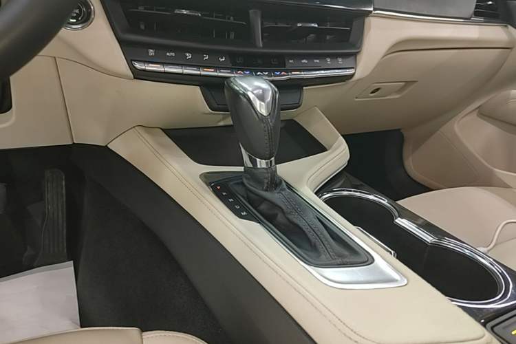 Used Cadillac CT4 2020 28T Fashion Edition Gear Lever