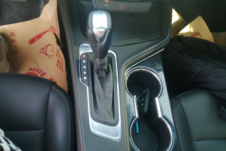 Used Cadillac CT4 2020 28T Fashion Edition Gear Lever