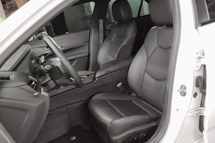 Used Cadillac CT4 2020 28T Fashion Edition Left Front Seat