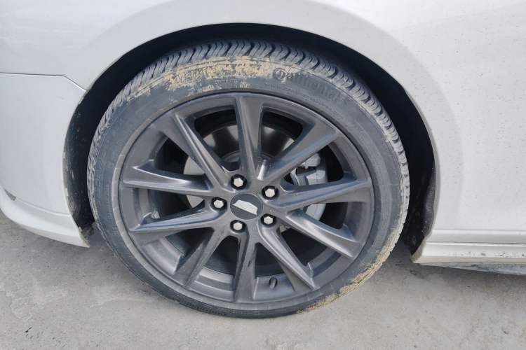 Used Cadillac CT4 2020 28T Elite Edition Left Front Wheel Hub