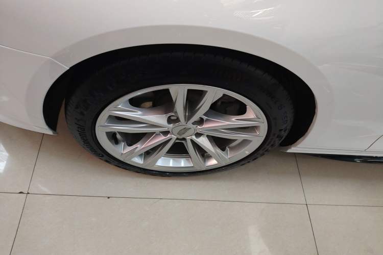 Used Cadillac CT4 2020 28T Fashion Edition Left Front Wheel Hub