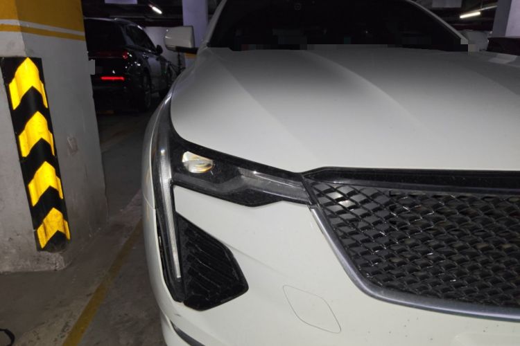 Used Cadillac CT4 2020 28T Fashion Edition Right Front Headlight