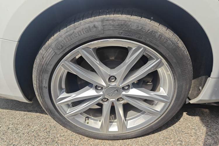 Used Cadillac CT4 2020 28T Fashion Edition Right Rear Wheel Hub