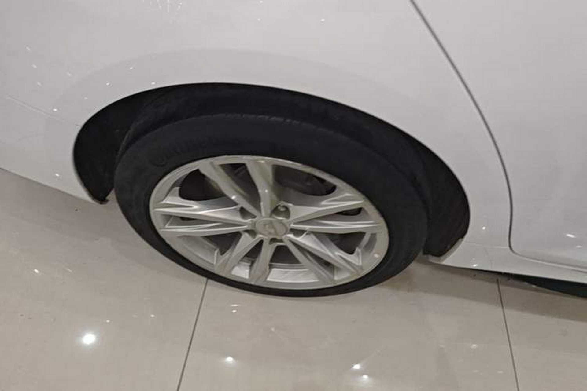 Used Cadillac CT4 2020 28T Fashion Edition Right Rear Wheel Hub