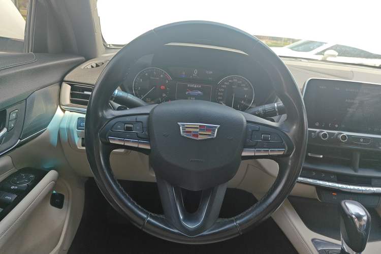 Used Cadillac CT4 2020 28T Fashion Edition Steering Wheel